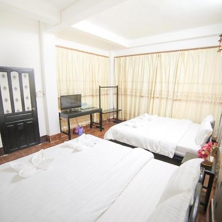 Vang Vieng Lily Backpackers Hostel Εξωτερικό φωτογραφία
