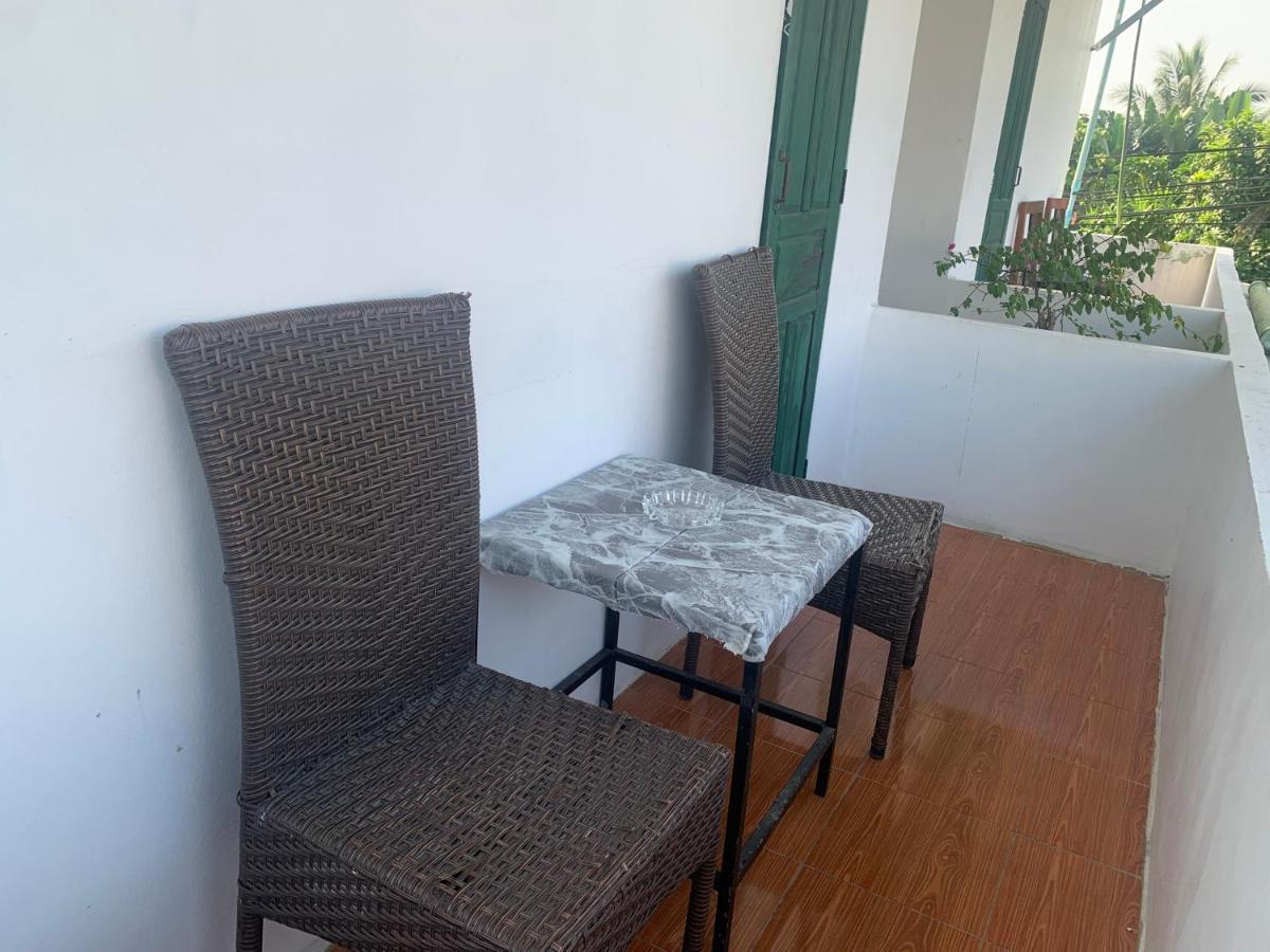Vang Vieng Lily Backpackers Hostel Εξωτερικό φωτογραφία