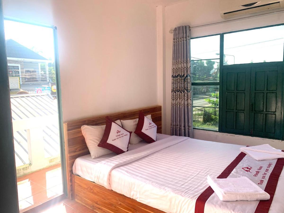 Vang Vieng Lily Backpackers Hostel Εξωτερικό φωτογραφία